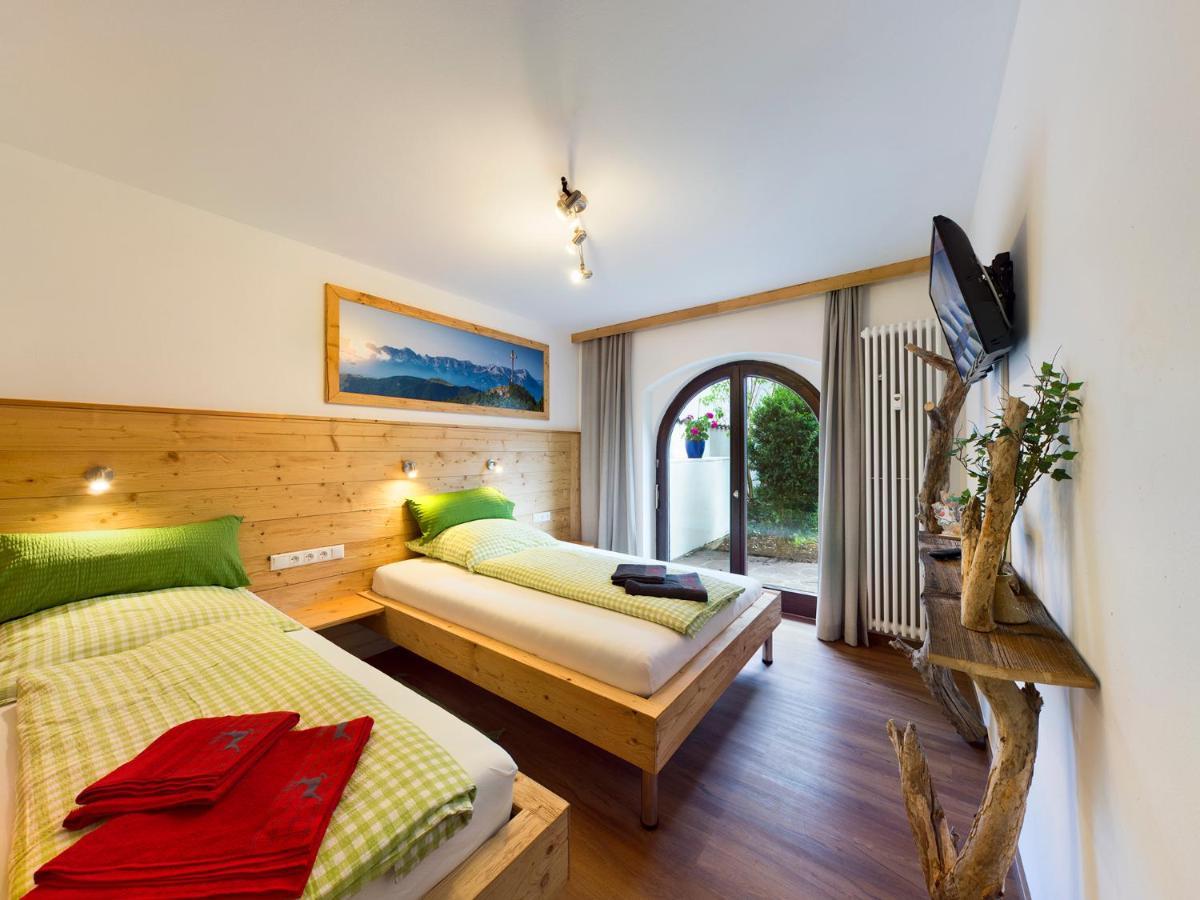 Bergwild Apartment การ์มิช-พาร์เทนเคียร์เชน ภายนอก รูปภาพ